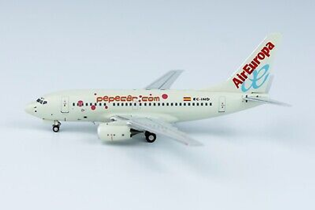 Boeing 737-600 Air Europa "Pepecar" EC-IND