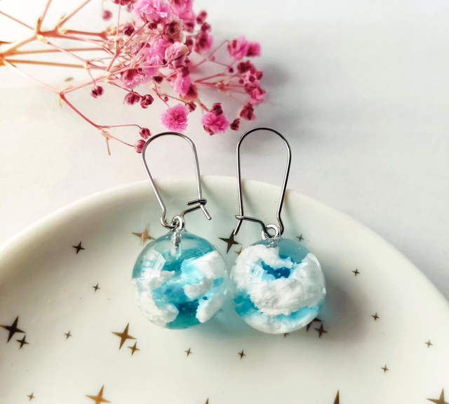Pendientes de cielo con nubes