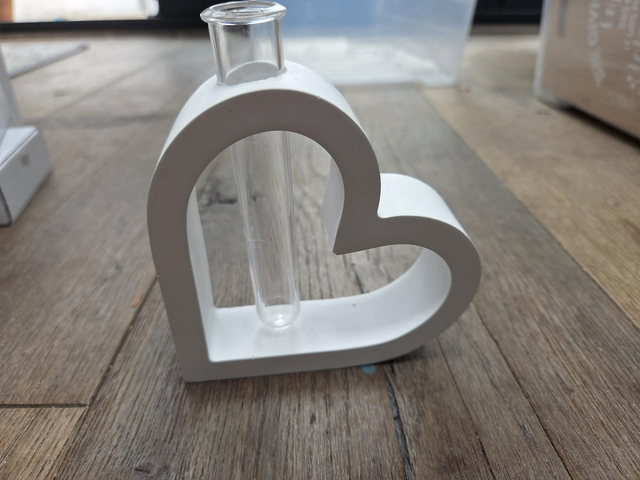 Largey heart vase