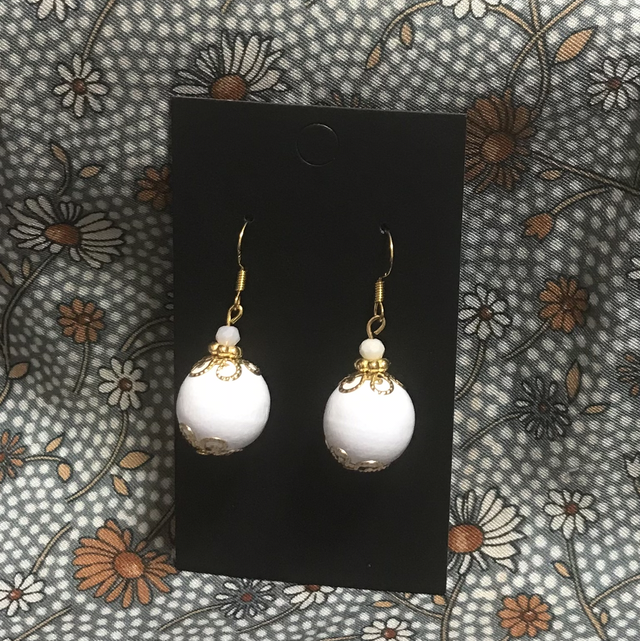 White Dangling Earrings-WDE01