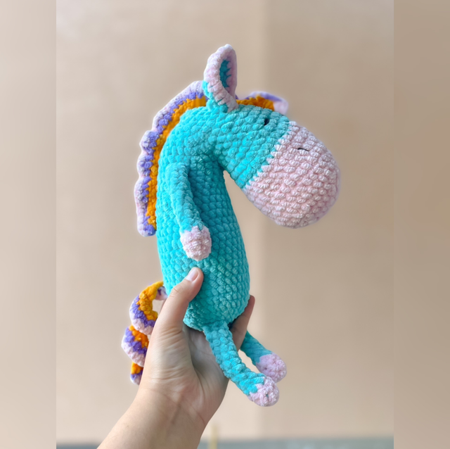 Poney bleu 