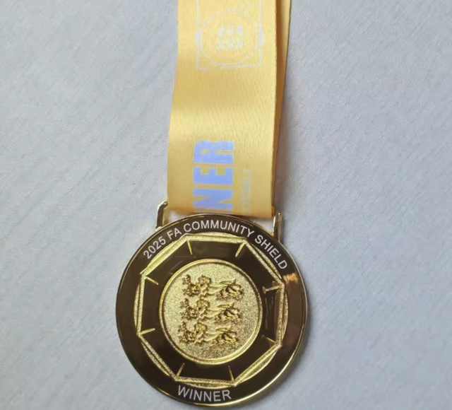 PRE- ORDER FA Community Shield Replica Medal 2025