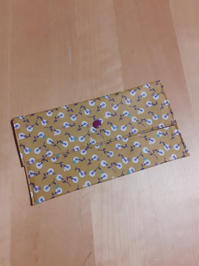 Pochette à masques en toile enduite 2