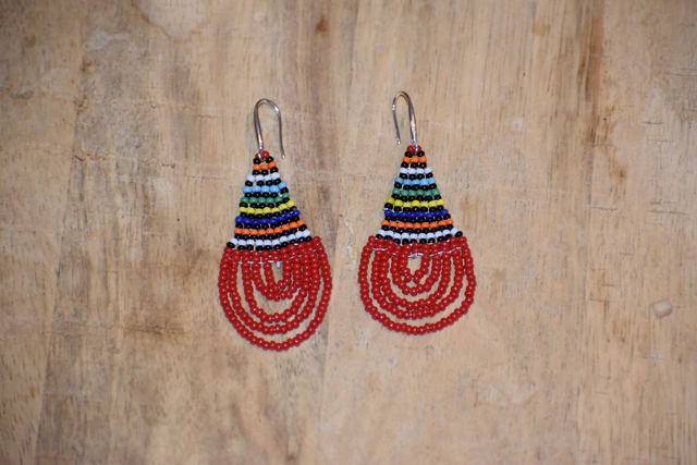 Boucles d'oreilles en perles - forme goutte - rouge