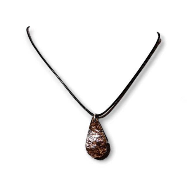 Tear Drop Coconut Shell Pendant Necklace 