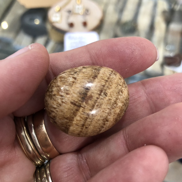 Pierre roulée aragonite