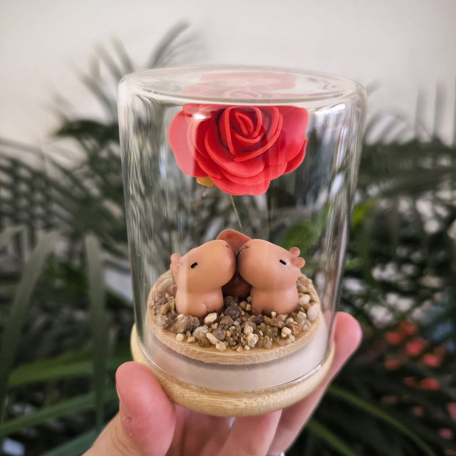 Ami protecteur - Capybaras amoureux (jaspe rouge)