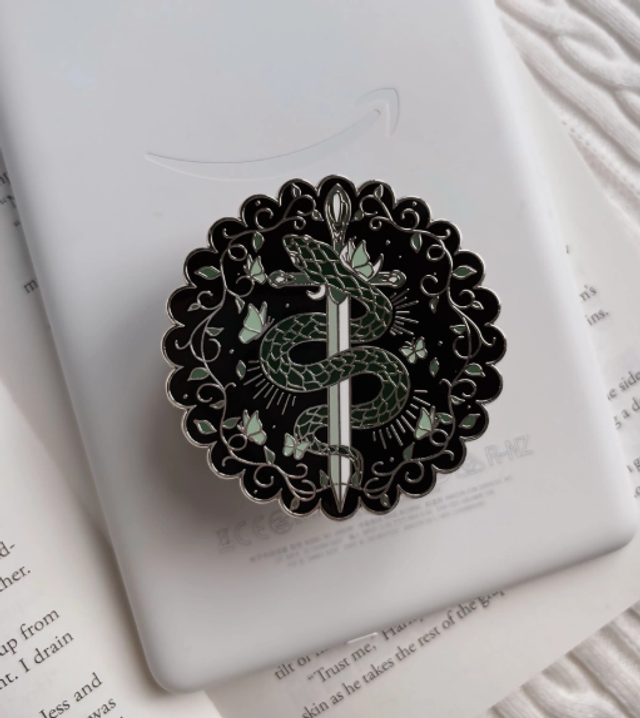 Silver Serpent E-Reader Grip