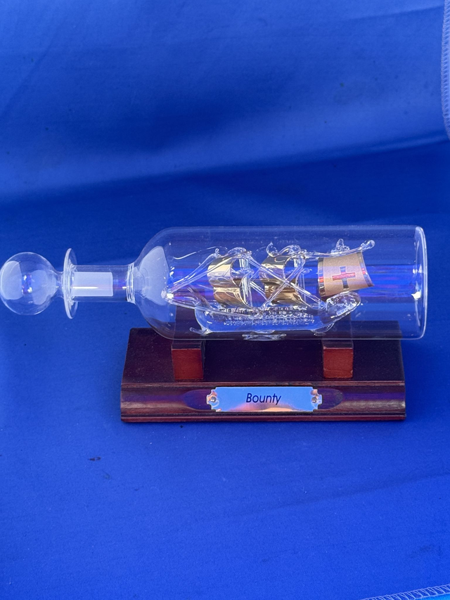 Ship in a bottle