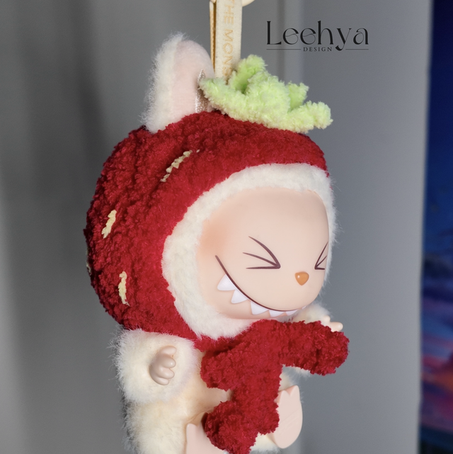 Bonnet Fraise pour Labubu au crochet