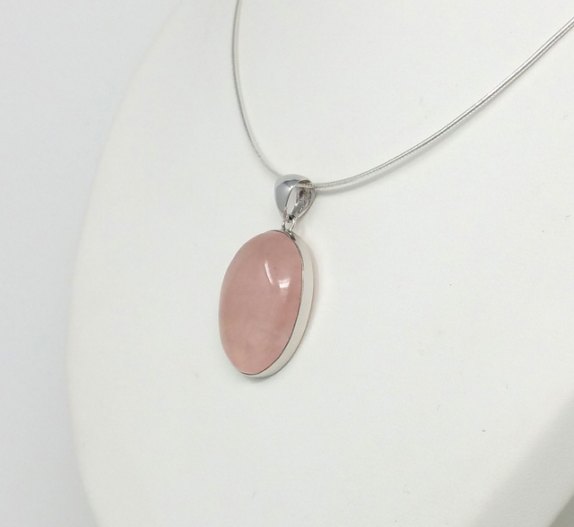 PENDENTIF CABOCHON DE QUARTZ ROSE CERTI CLOS D'ARGENT MASSIF VENDU SANS CHAINE - 25372O