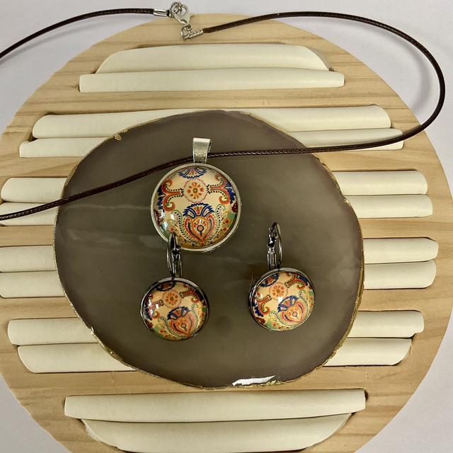 Handmade necklace and earrings set. Beautiful coordinated jewellery gift.