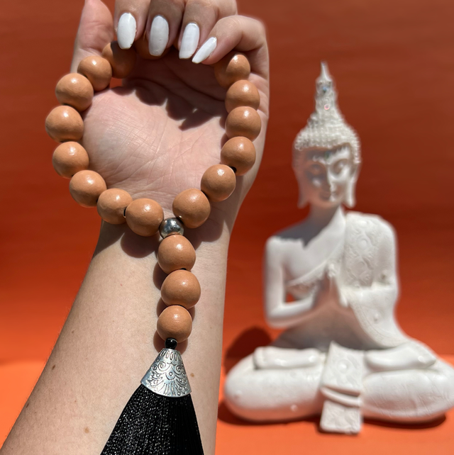 Terço Decorativo em Cerâmica Médio Preto — Peça ÚNICA