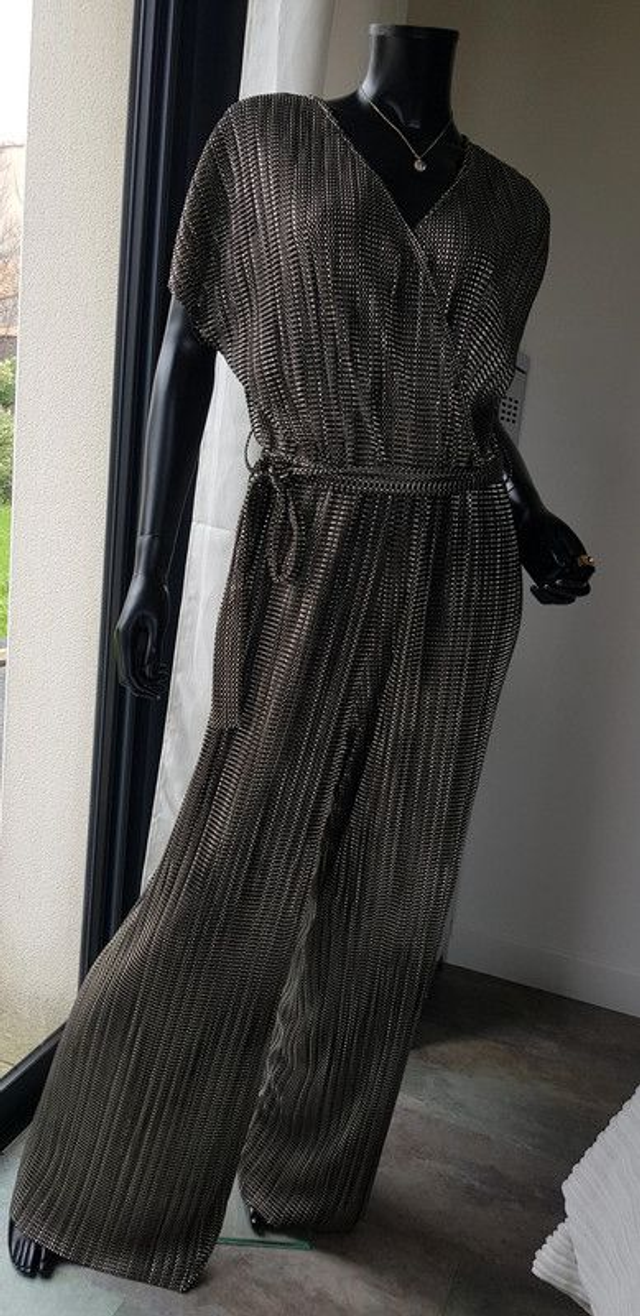 Combinaison femme Naf Naf Vega noire / dorée