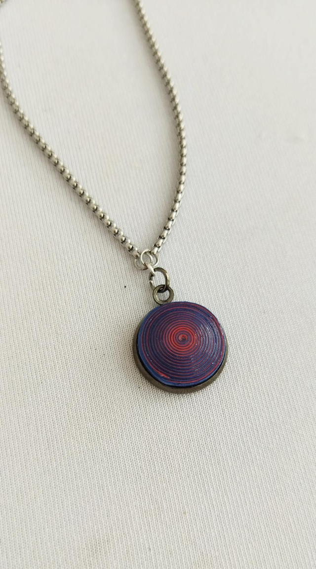 Bracelet bleu nuit rouge