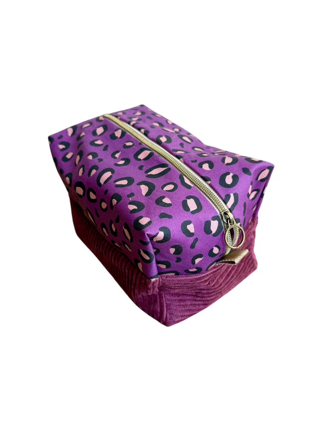 Trousse de toilette carré - tissu intérieur imperméable - LEOPARD velours prune + prune