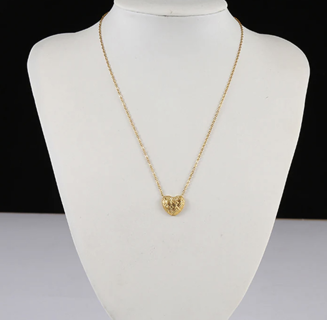 Collier doré cœur 