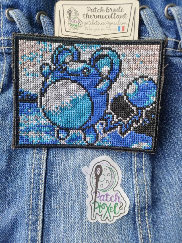 Patch brodé thermocollant pixel art Azumaril