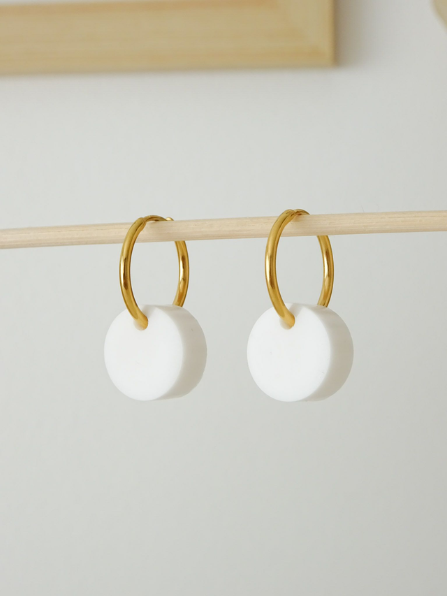 Puce : Blanche