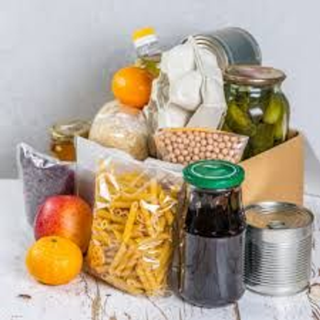 Élelmiszercsomag - nagy (adomány)