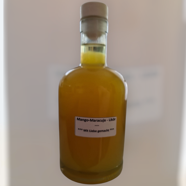 Selbstgemachter Mango Maracuja Likör