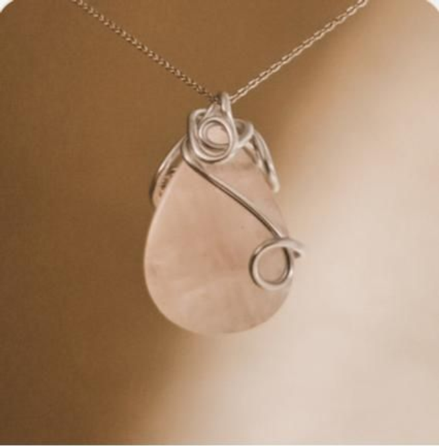 Isha • Quartz rose