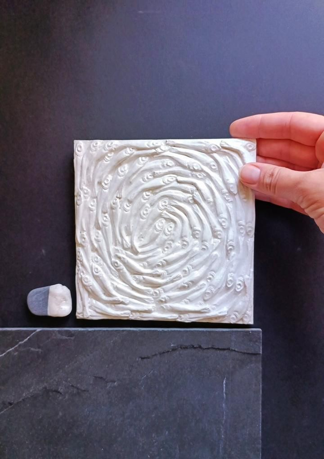 Art Tile Pearl White Circle