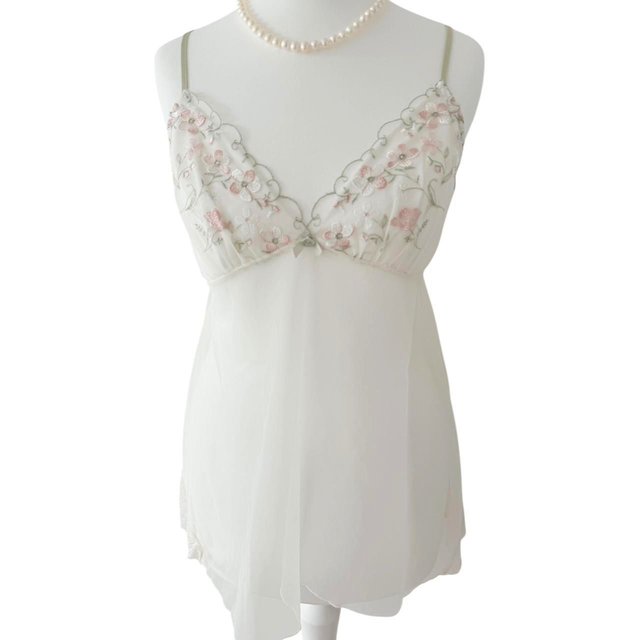 Japanese brand coquette light green and pink flowers embroidered cups cami 