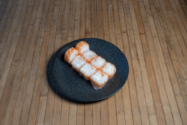 Saumon roll cheese  x8