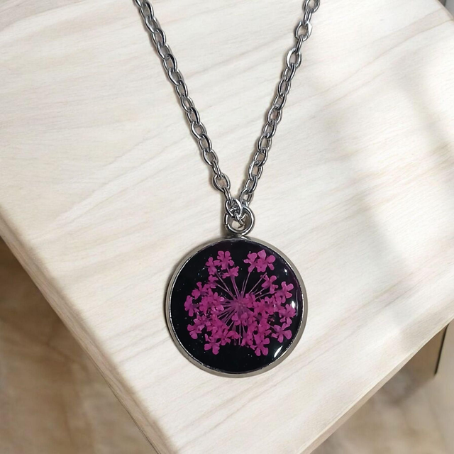 Colgante redondo granate  C008