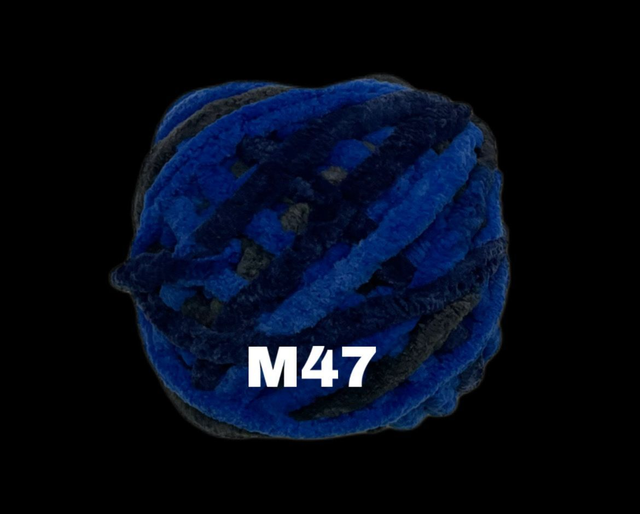 Chenille fluffy yarns 8 mm dik 45 grams