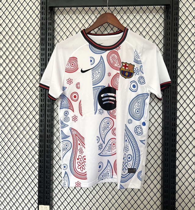 Camiseta F.C Barcelona Edición Especial  (Blanca) - Versión Fan - 25-26