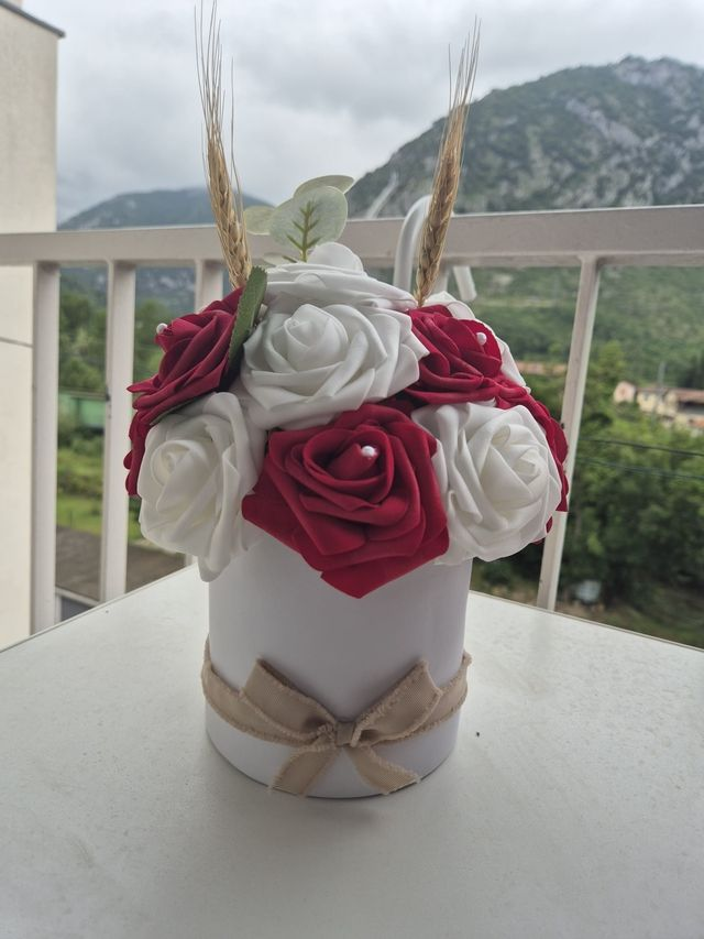 Boîte florale blanche