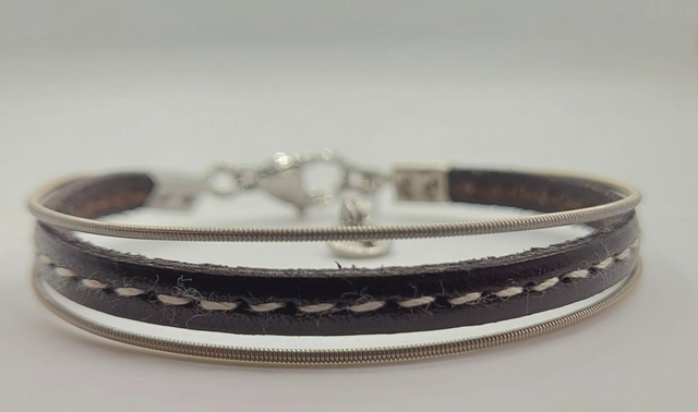 SLINKY by Yarol Poupaud - Bracelet corde de guitare surcyclée - 100 % LIVE