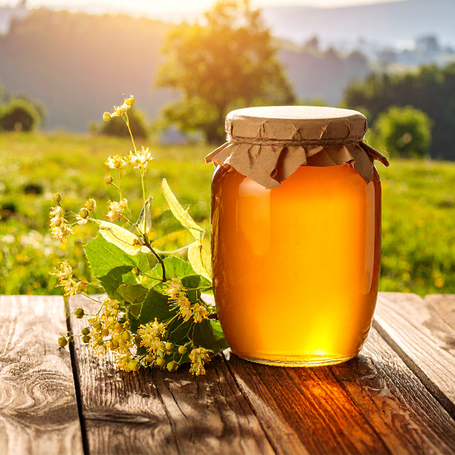 Miód lipowy płynny (0.9l)