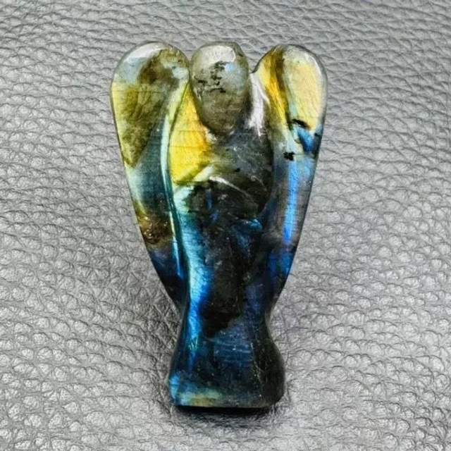 Ange en Labradorite de Madagascar