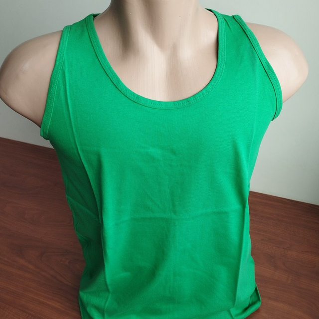 Regata Básica Verde Árvore