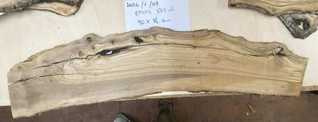 Bespoke Olive Wood Serving Board – No. 2026/1/09