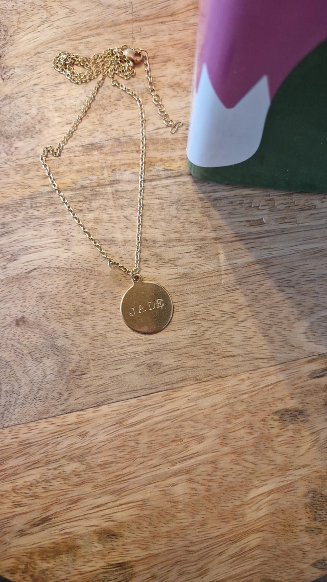 Collier gravé 