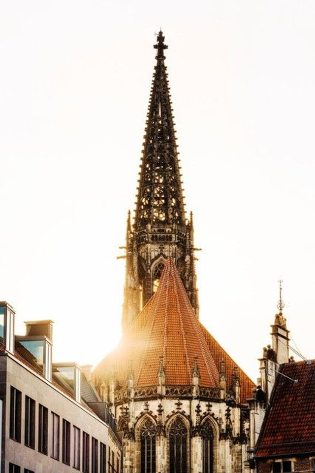 St. Lamberti im Gegenlicht