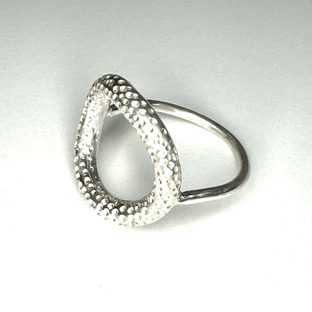 Double loop ring