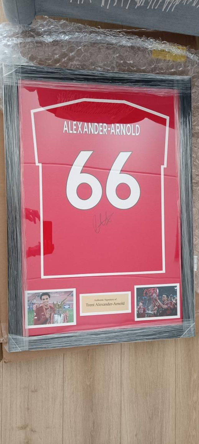 Gesigneerd Alexander Arnold gesigneerd shirt