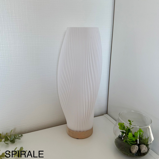 Lampe Spirale - Élégance sculpturale et lumière sur-mesure