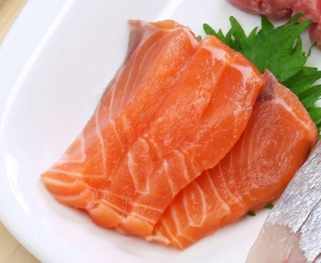 5p Sashimi saumon 