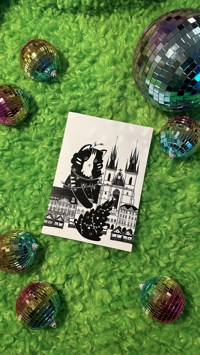 Christmas Catzilla at the Old Town Square