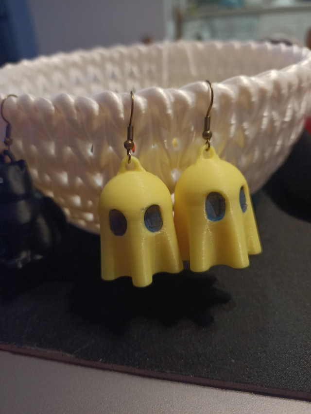 Boucles d'oreilles fantôme phosphorescentes 