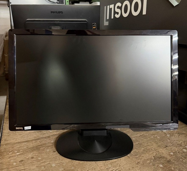 BenQ Monitor ET-0029-B, 24” Full-HD Bildschirm