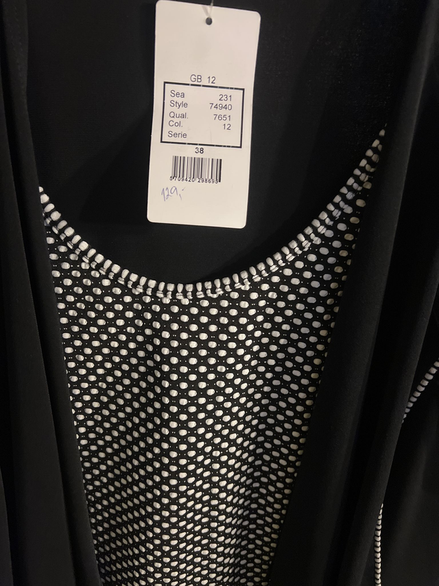 Tia valejakku koko 38