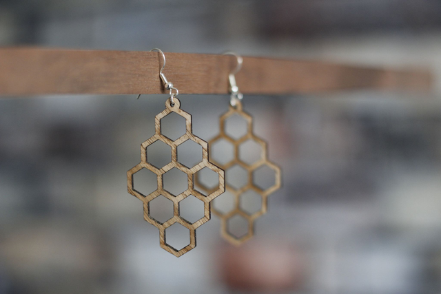 BOUCLE D&#039;OREILLE N°4 : Ruche #1