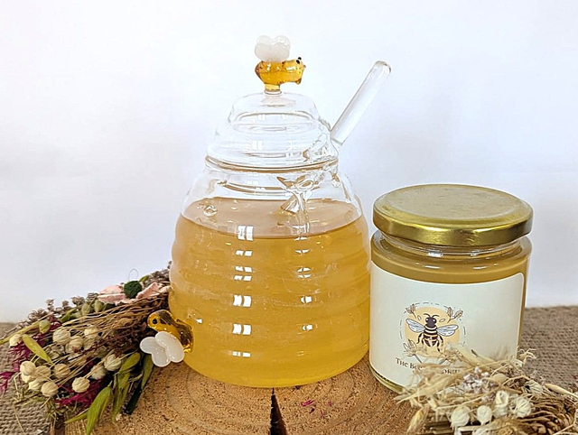 Glass Honeycomb Honey Storage Jar with Dipper &amp; Bees